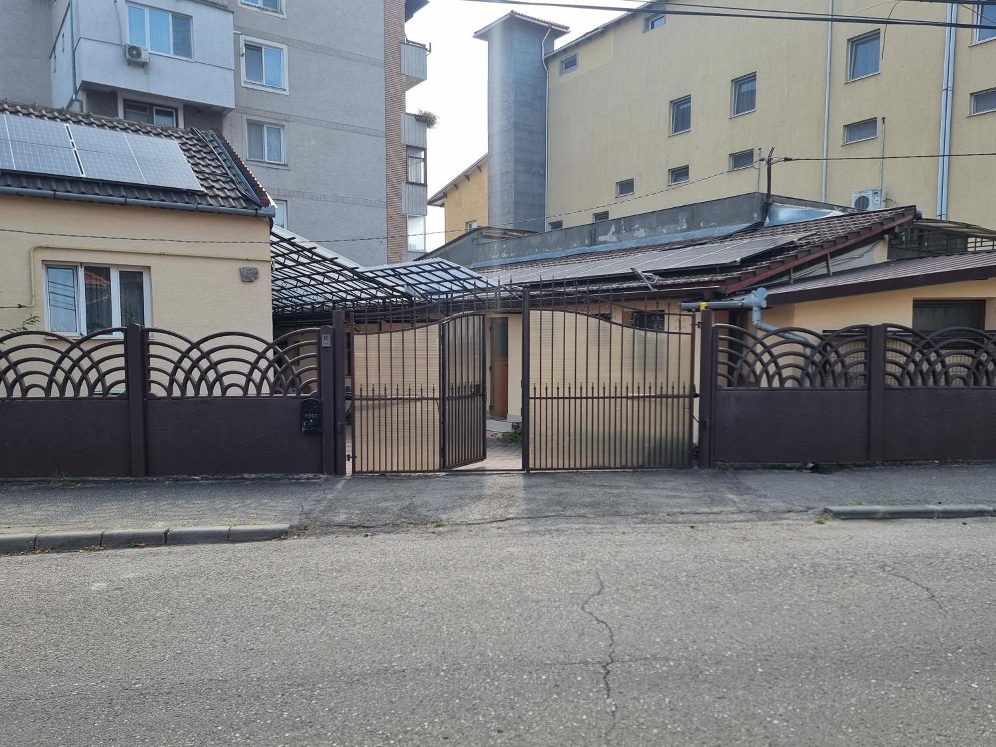 La Bebe 3 Apartment Hunedoara Exterior photo